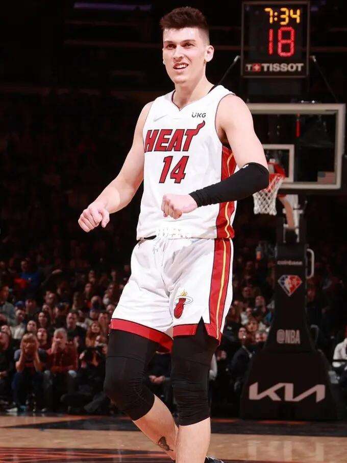 玩家可以更 玩家可以更